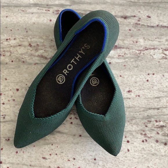 rothys emerald point